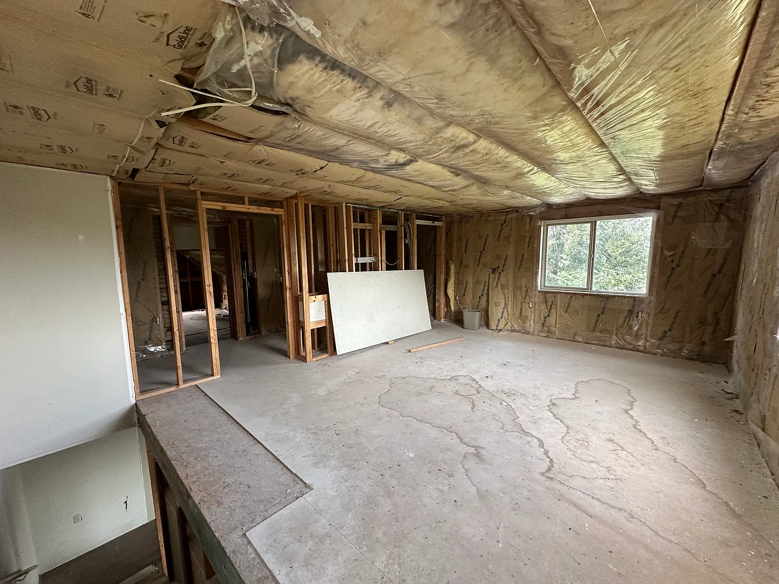 A Substantial Barn on 5 Acres Near the Yakima River