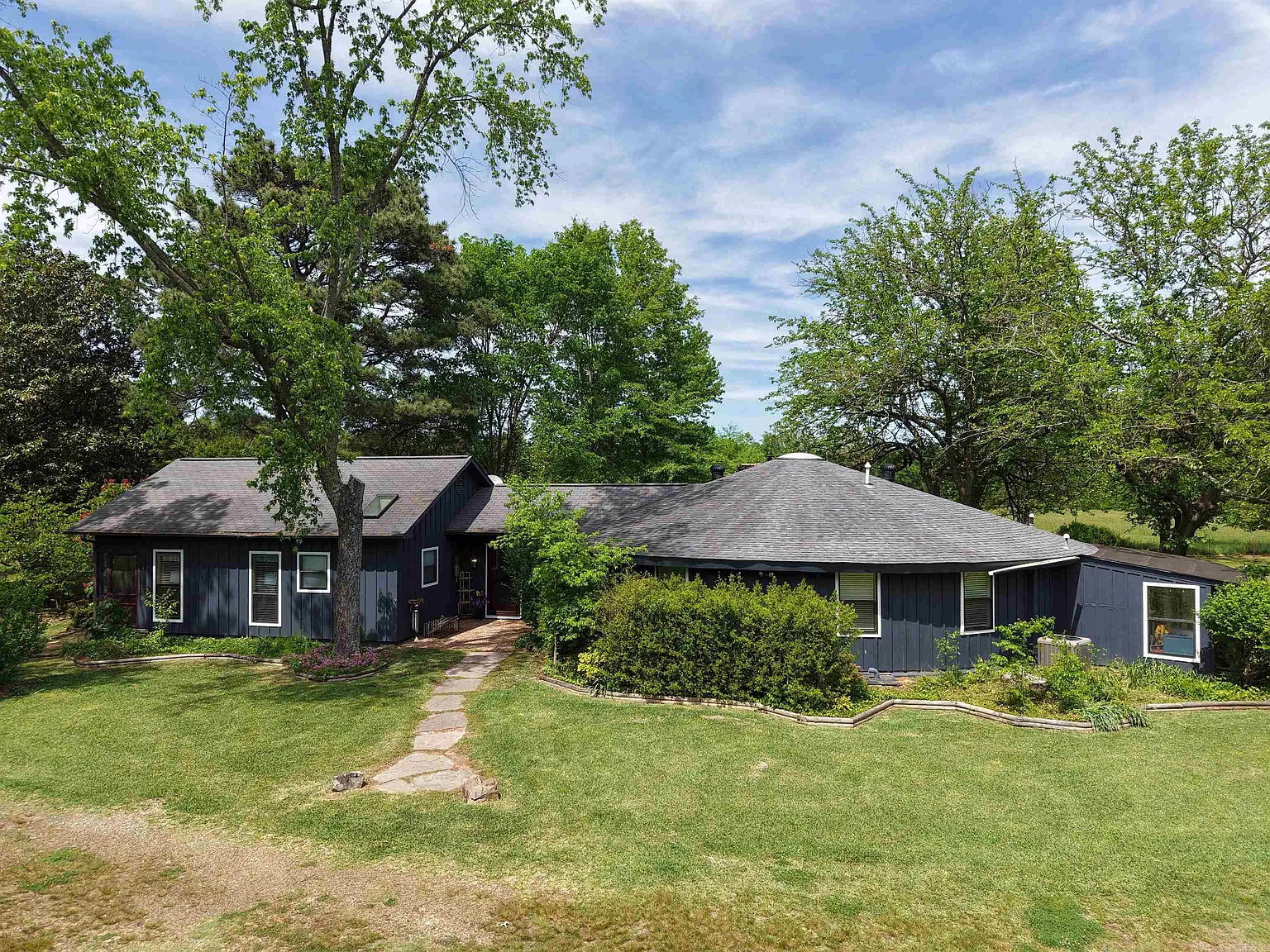 Ouachita River Homestead: 1,000 Feet of Private Frontage, 26 Acres of Pasture, and a Shop East of Mena