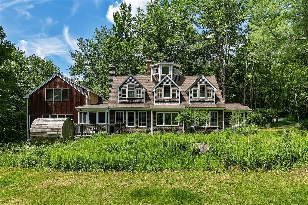 A Hand-Built Timber-Frame Home With Its Own Spring-Fed Pond
