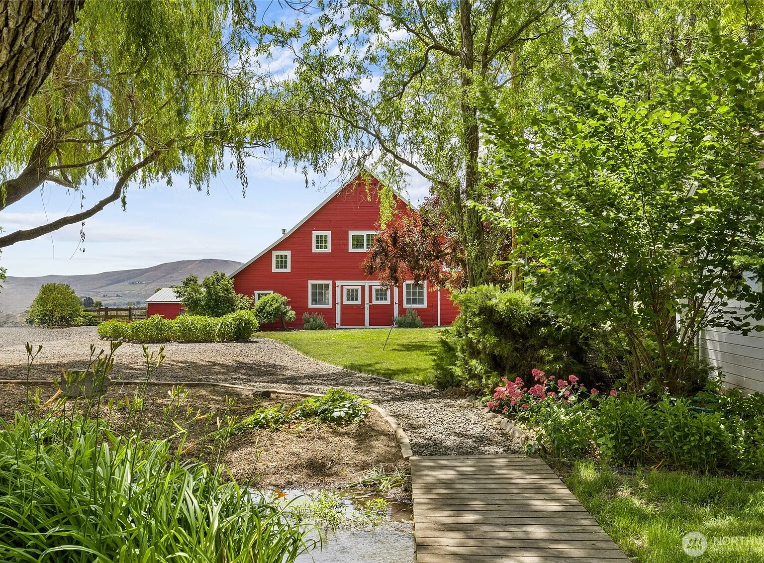 Renovated Barn Home on 3.75 Acres Near Ellensburg