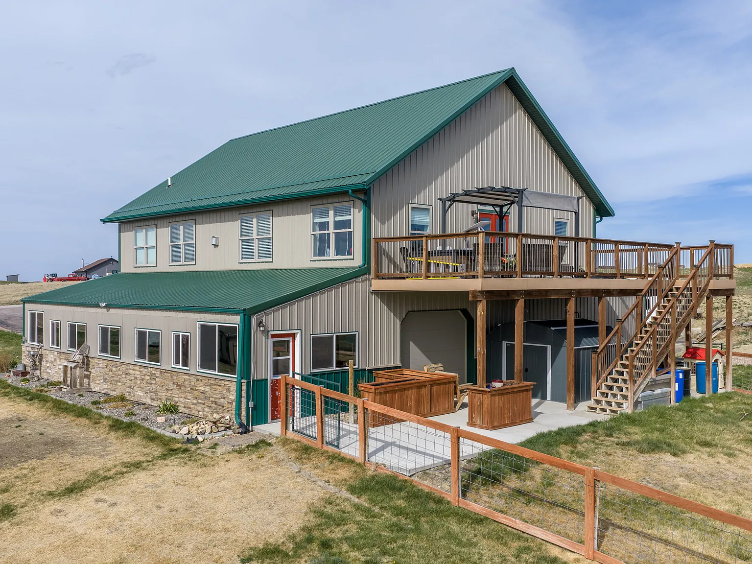 Red Hills Homestead on 5 Acres Near Gillette